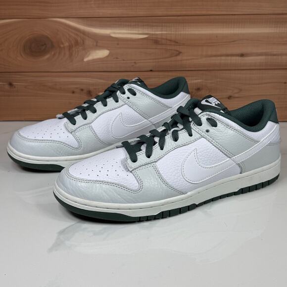 Nike Dunk Low SE 'Photon Dust Vintage Green' HF2874-001 Men's size 10 Streetwear - Picture 2 of 15